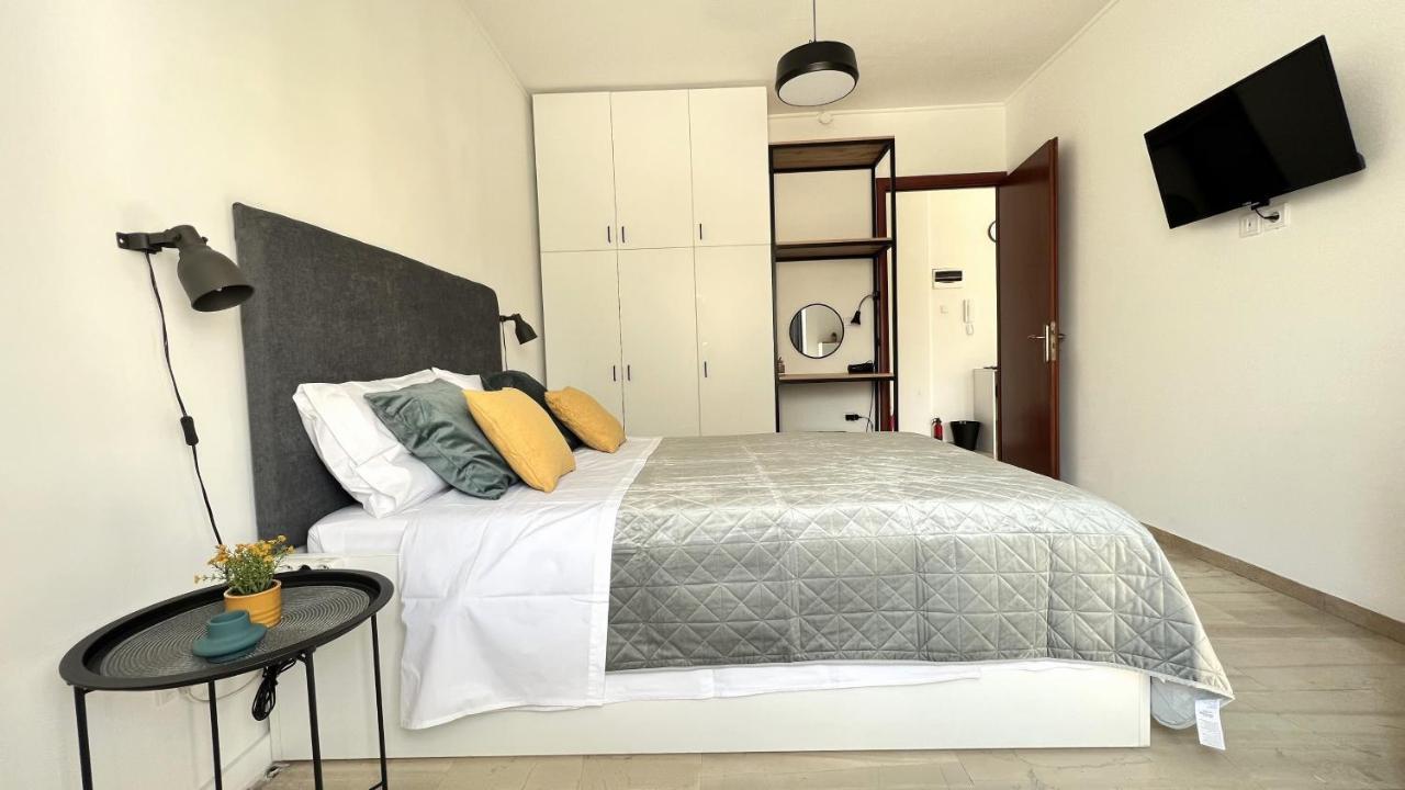 Zeus Bright & New Apartment - 25' Walk To The Acropolis Athens Ngoại thất bức ảnh